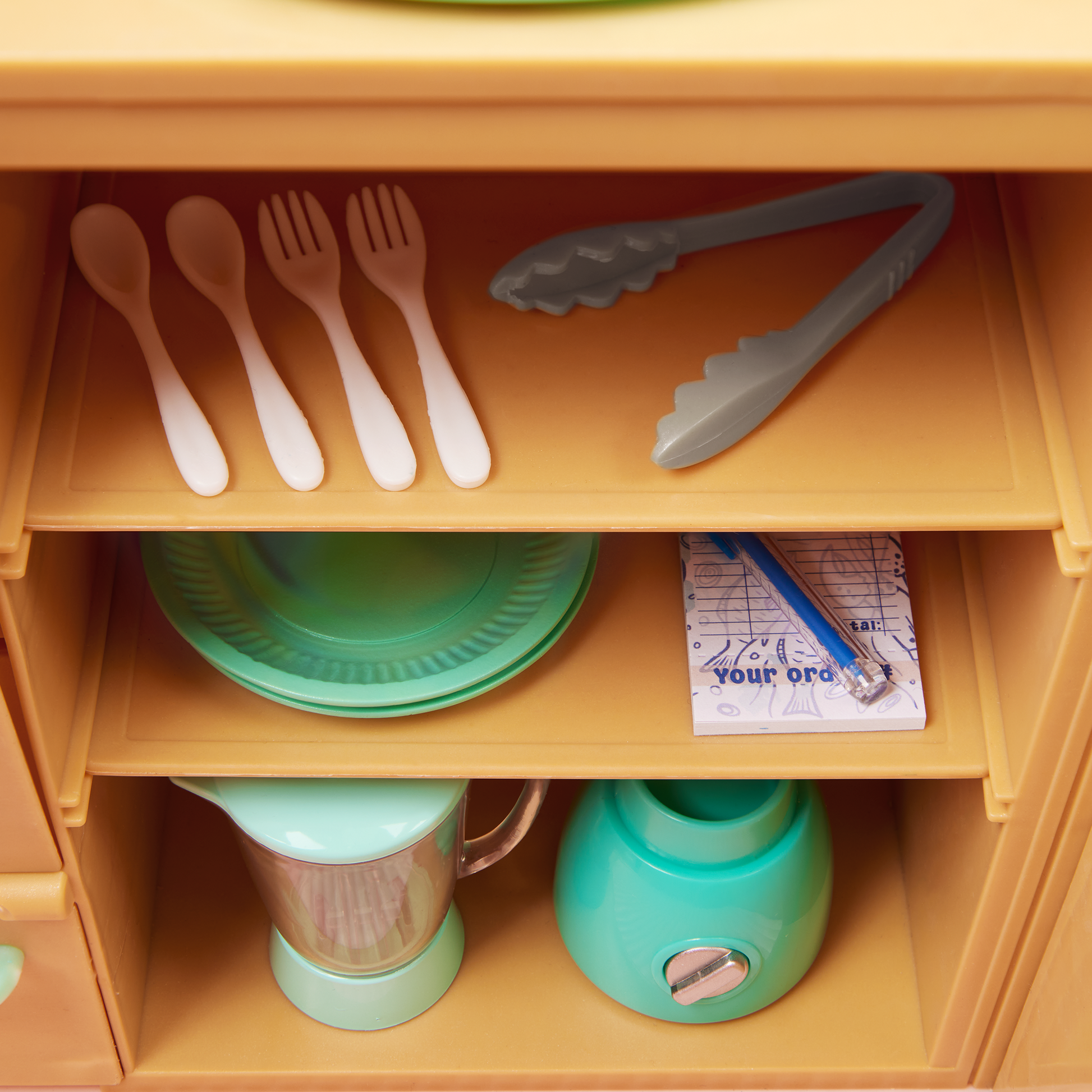 Our Generation On the Move Food Truck Vehicle Accessory for 46cm Dolls