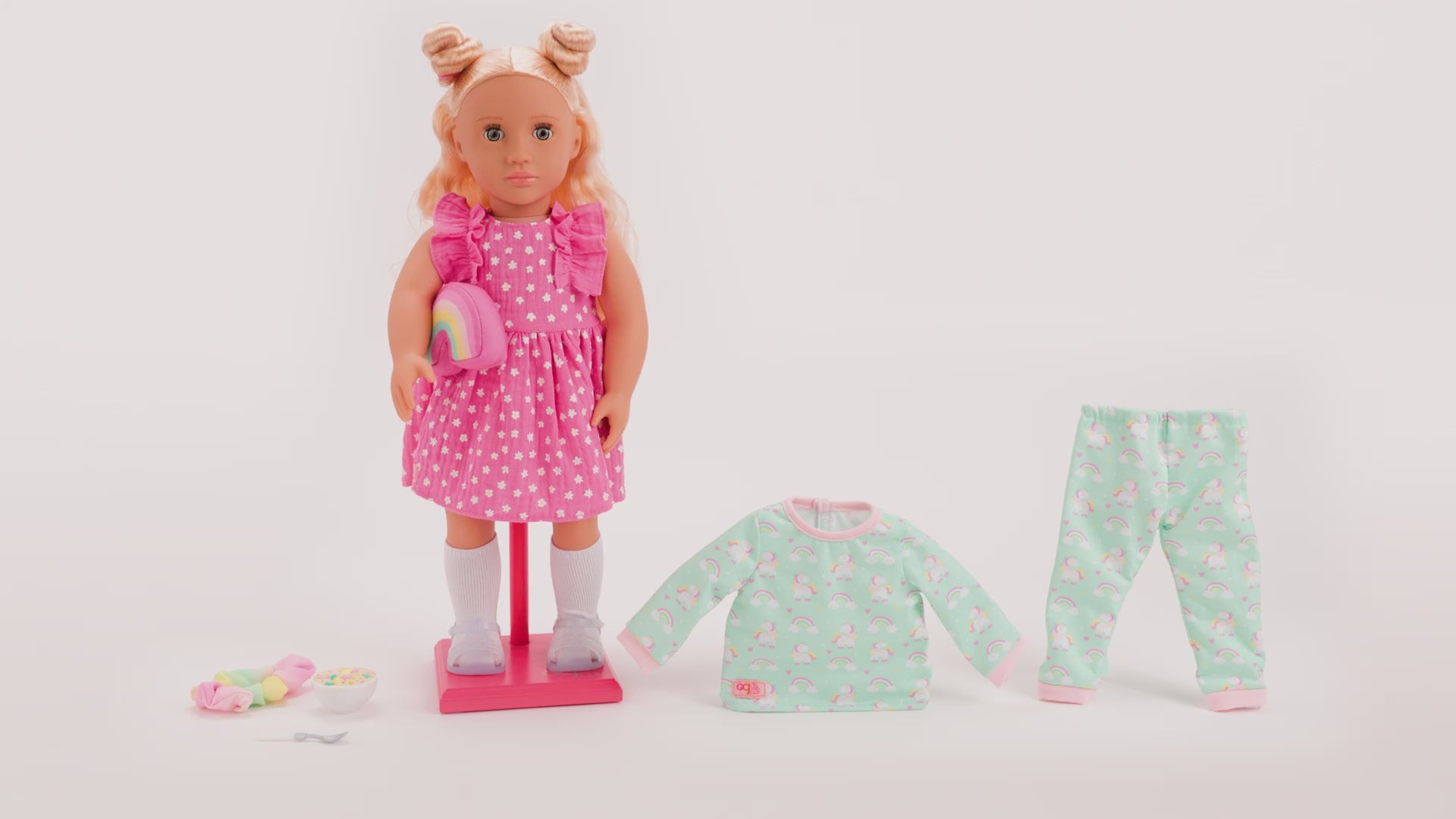 Gillian 46cm doll with blond hair and hazel eyes with outfit and accessaries